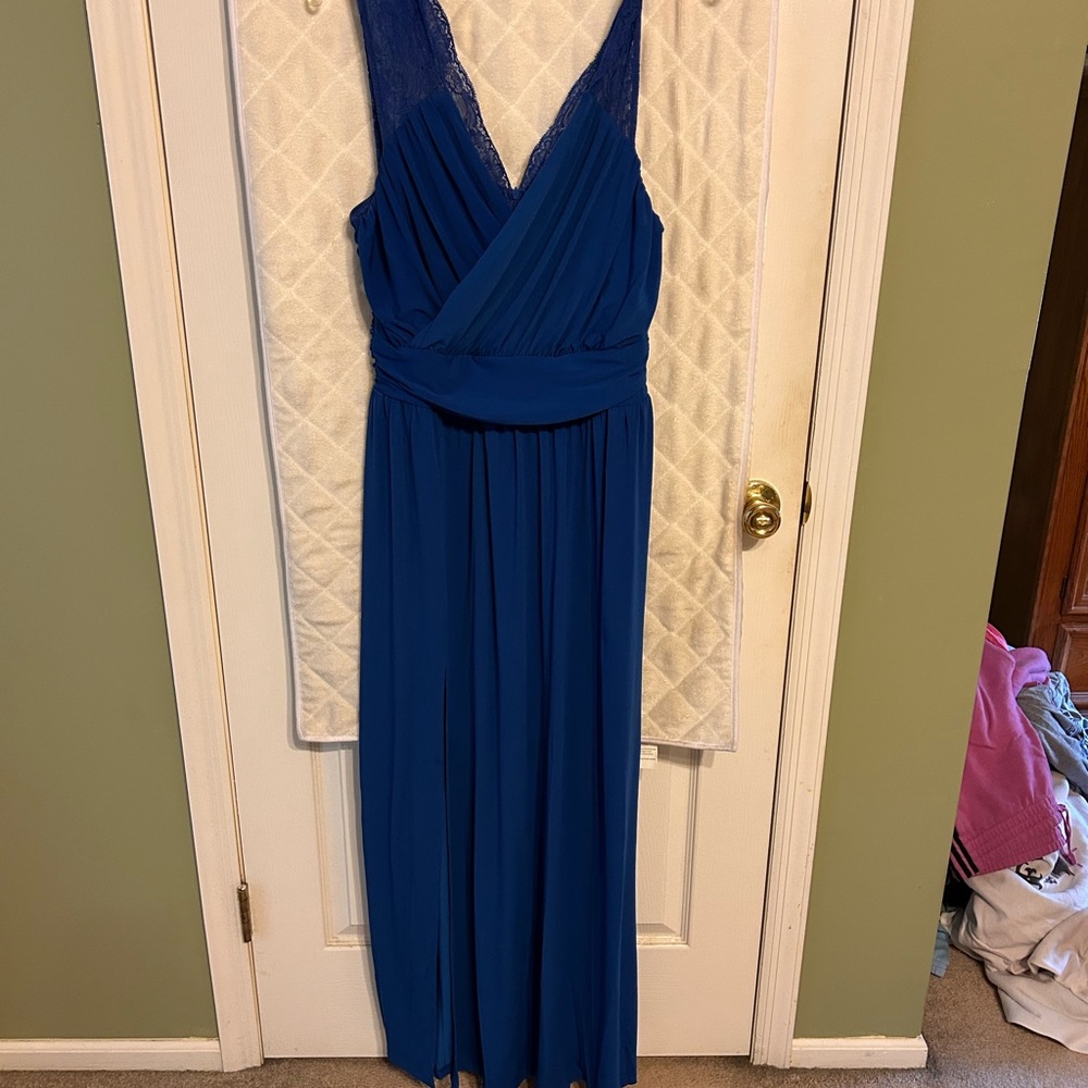 Elegant Blue Sleeveless Dress
